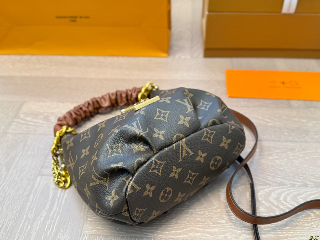 Luis ChainBag