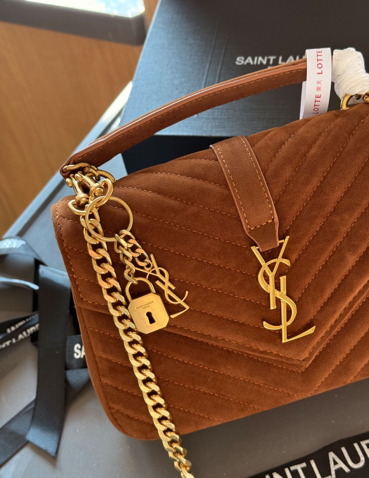Tasche Yve Wildleder
